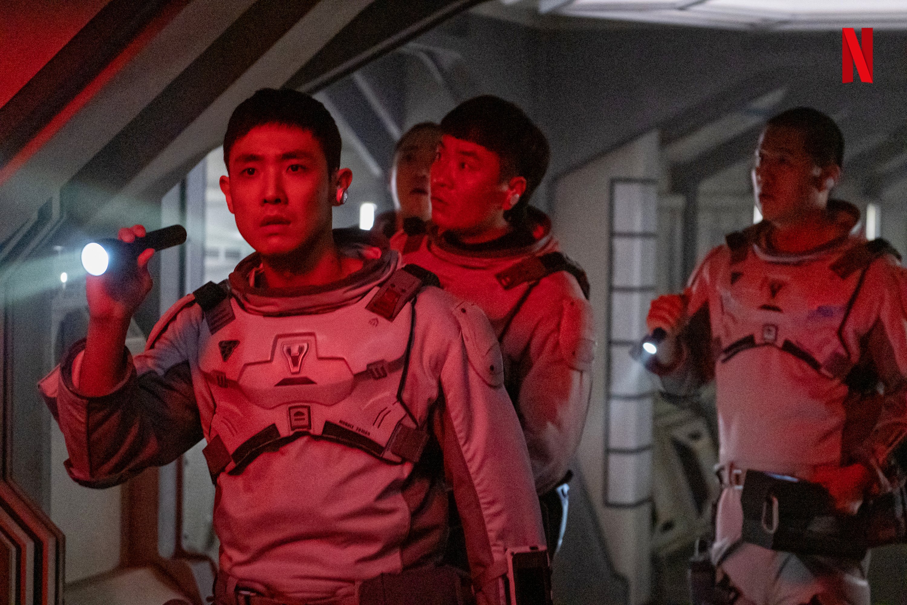 รีวิวซีรีส์ The Silent Sea ทะเลสงัด ผลงาน Sci-Fi อวกาศสัญชาติเกาหลีนำแสดงโดย กงยู, แบดูนา และ อีจุน